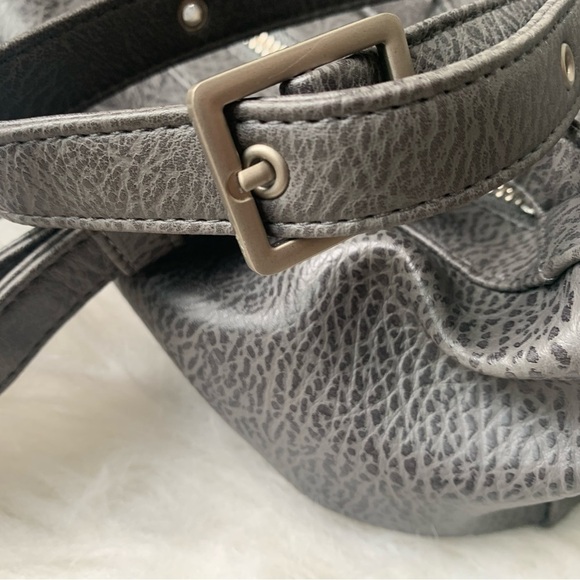 Matt & Nat Backpack Mumbai Vegan PVC Grey Backpack - Picture 6 of 13